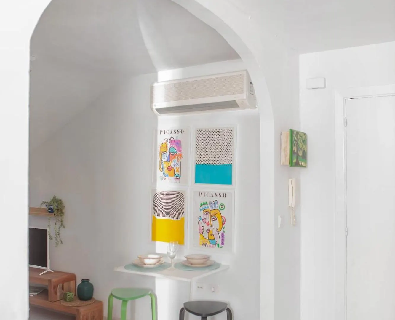Apartment Picasso'S Dream Cozy & Chic Attic Plaza Merced Malaga Spain